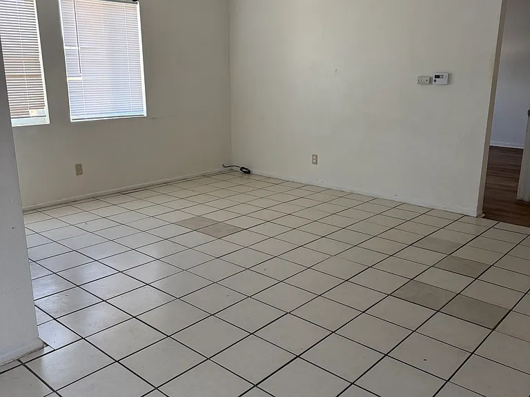 20744 Thunderbird Rd #1 — Photo 8