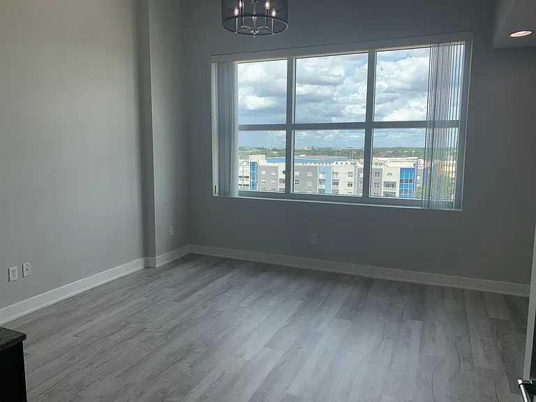 1208 E Kennedy Blvd #820 — Photo 5