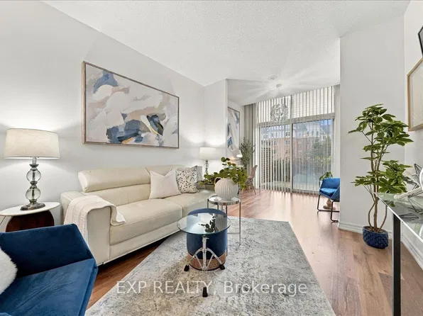 18 Harding Blvd #117, Richmond Hill, ON L4C 0T3