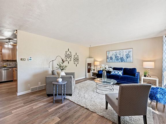 5th image of 5427 Aspen Ave