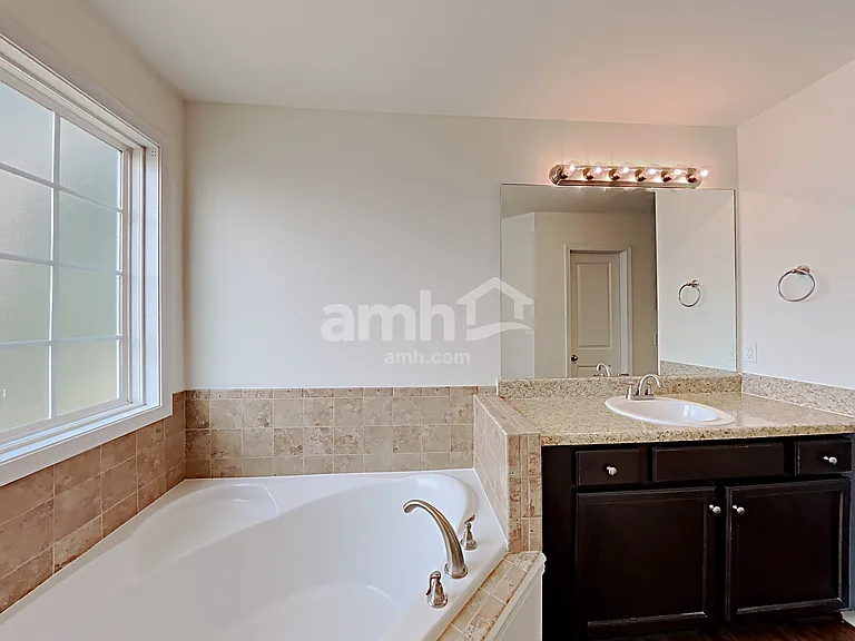 1706 Antebellum Dr — Photo 13