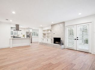 3817 Crestpark Dr, Farmers Branch, TX 75244