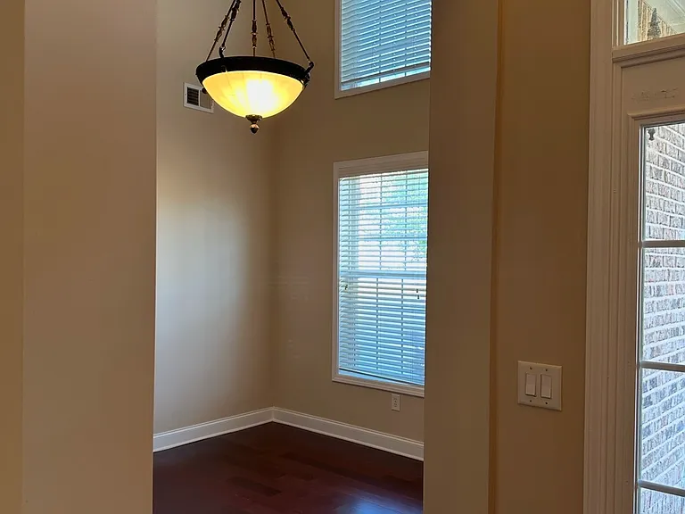 4635 Granby Cir — Photo 7