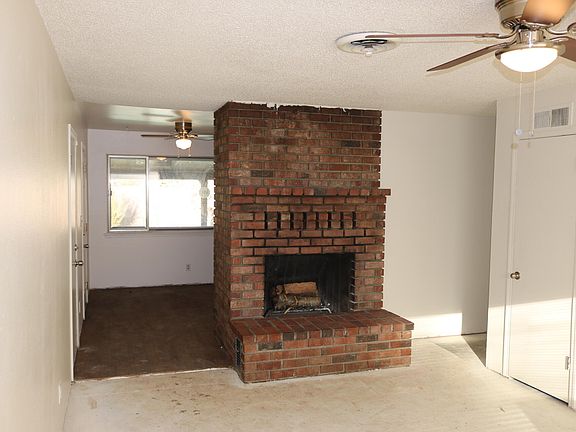 3rd image of 3425 Ravenwood Ln