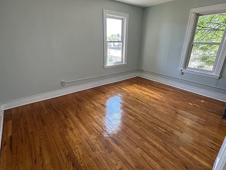 77 Hanmer St #3W — Photo 7