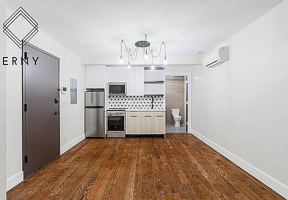 3rd image of 659 Hancock St #1B