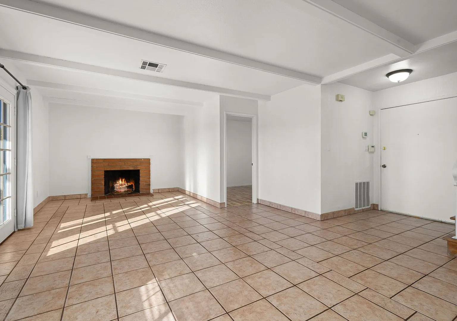 Spacious 4BR/2.5BA Chula Vista Home with Huge Balcony & Great Views — Photo 3