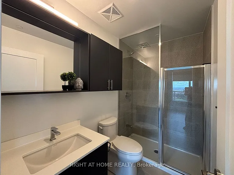 5105 Hurontario St #2905 — Photo 28