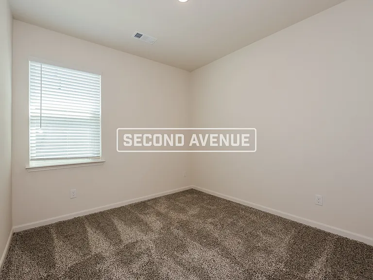 1329 Woodwinds Dr — Photo 14