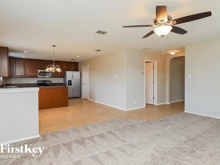 9803 Wolff Run — Photo 3