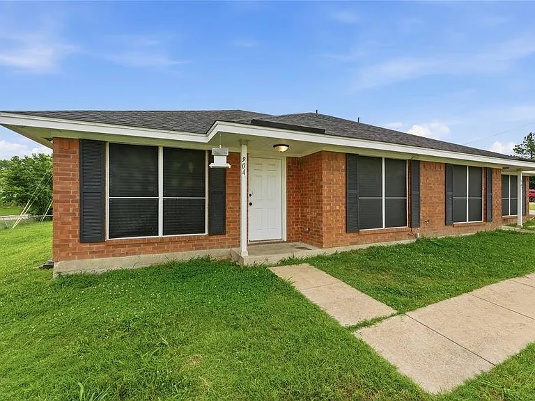 904 Overlook Dr — Photo 16