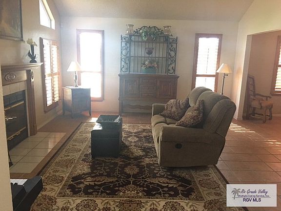 5th image of 1186 Sorrento Dr