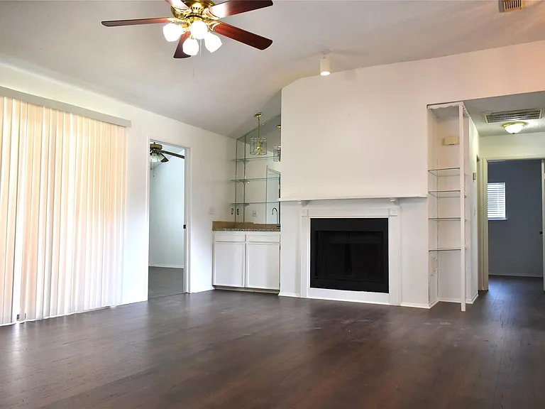 16838 Markridge Dr — Photo 5