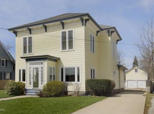 305 S Nottawa St, Sturgis, MI 49091