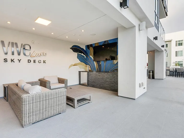 Vive Luxe, San Diego, CA, Outdoor Lounge