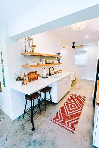6007 N Orange Blossom Ave Photo 1