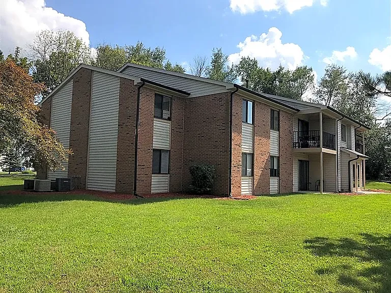 Shady Knoll — Photo 26