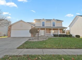 2707 Pine Valley Dr, Champaign, IL 61822