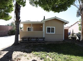 1489 S Gibbs St, Pomona, CA 91766