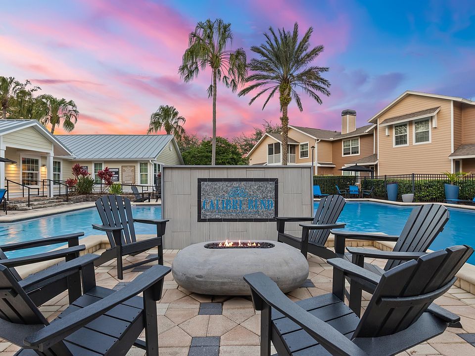 Poolside Fit Pit with Adirondack Chairs
