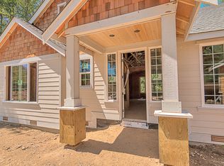 446 Lucy Ct, Camano Island, WA 98282