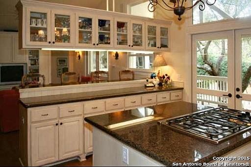 3rd image of 752 Grandview Pl