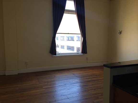 3rd image of 525 E Grace St APT 302