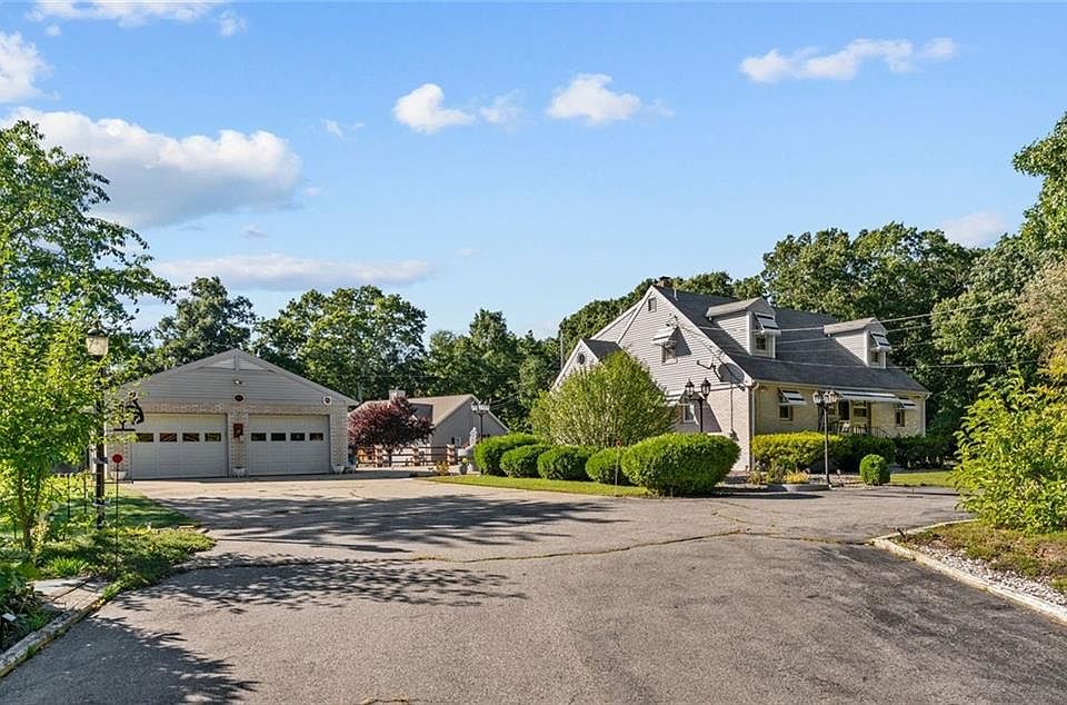 60 Biltmore Ave, Cumberland, RI 02864 Zillow