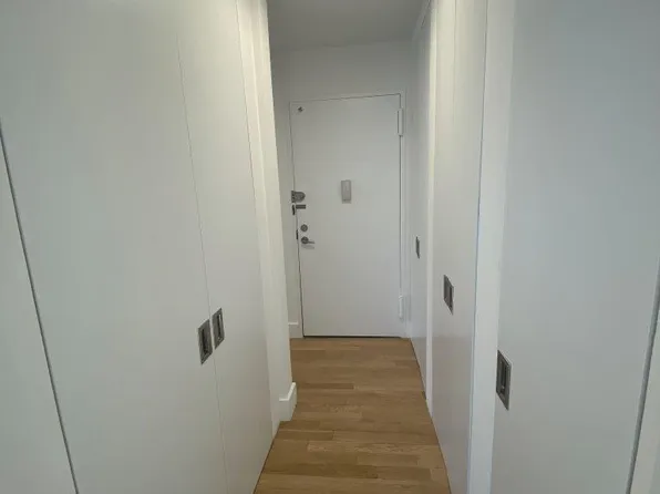 347 West 57th Street image 9 of 26