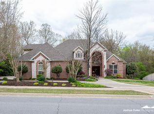 3848 E Chatsworth Rd, Fayetteville, AR 72703