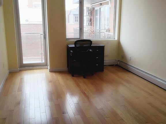 4th image of 136-21 Latimer Pl #5F