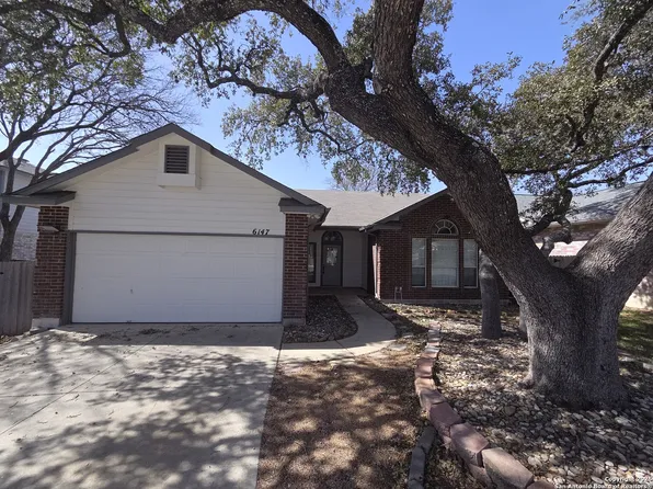 6147 HERITAGE PLACE DR, San Antonio, TX 78240