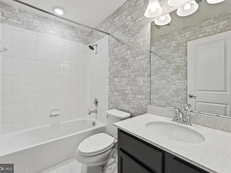 24859 Coats Sq — Photo 31