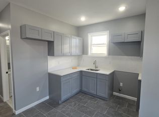 266 Renner Ave #1, Newark, NJ 07112