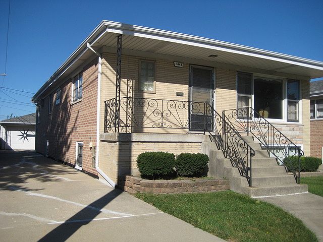 1st image of 5148 N Oketo Ave