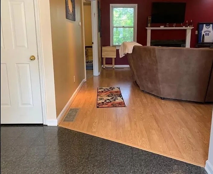 1033 Aderly Ln — Photo 5