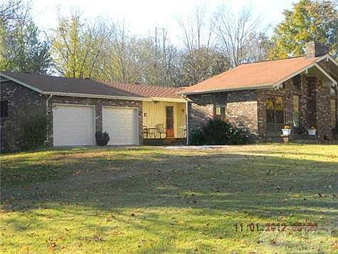 2nd image of 1152 Lakewood Dr
