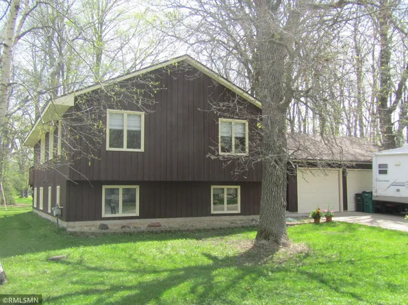 685 7th Street Cir, Rush City, MN 55069