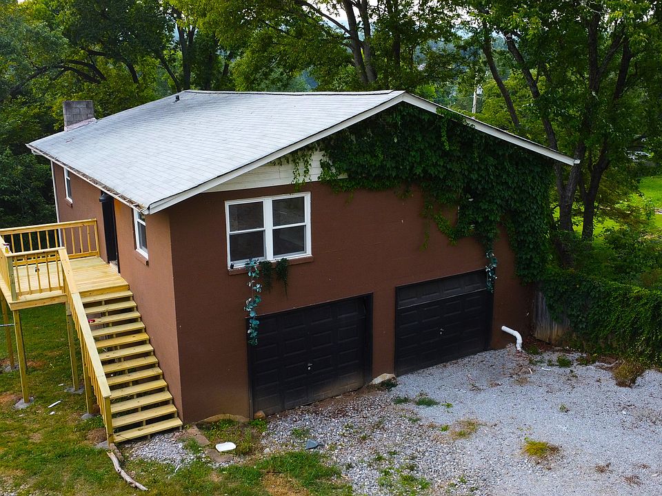 1st image of 2205 James Ave #2