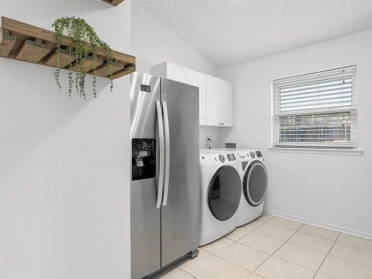 237 Indian Oaks Dr — Photo 13