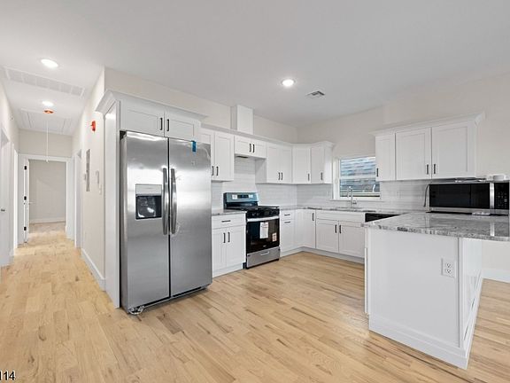 2nd image of 54 2nd St