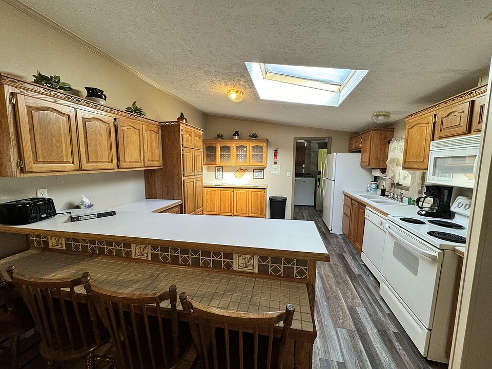 2801 Edmond Rd, Lookout, WV 25868 Zillow