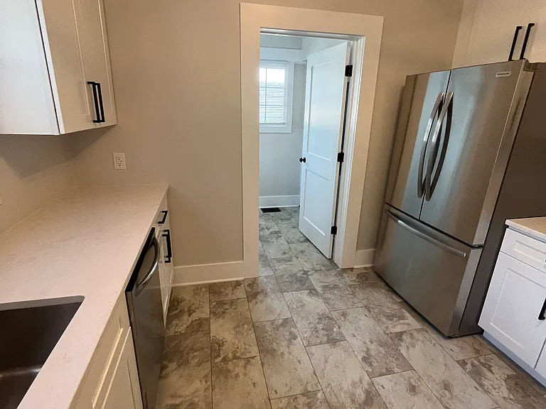 421 N Lafayette Ave — Photo 15