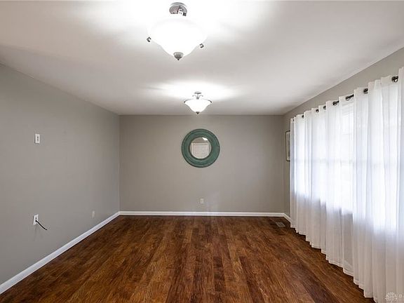 5th image of 1359 Eileen Dr