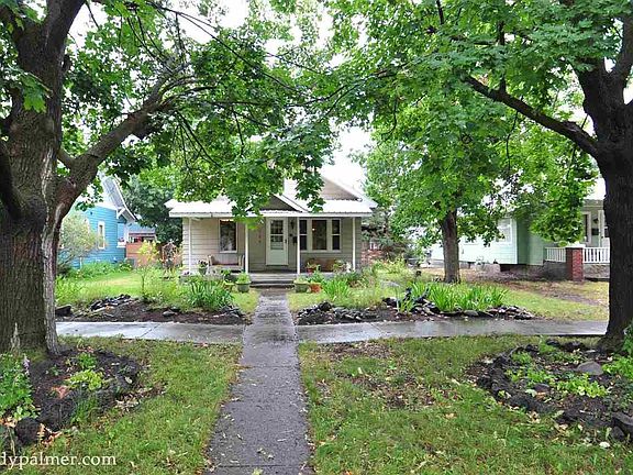 2nd image of 726 Woodford Ave