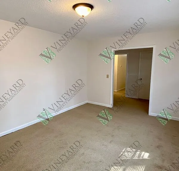 687 Bounty Dr — Photo 7
