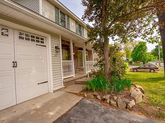 4th image of 94 Hathorn Blvd