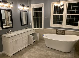 339 W 32nd St #5, Indianapolis, IN 46208
