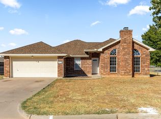 411 Horseshoe Ln, Burkburnett, TX 76354