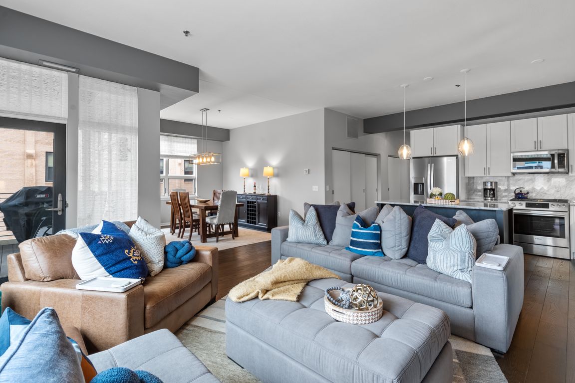 next background image